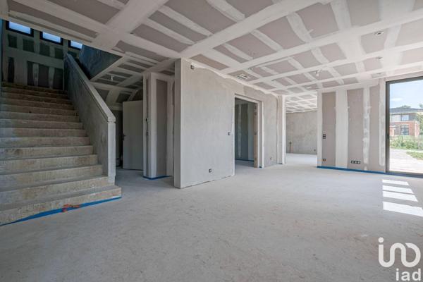 Maison à vendre 9 pièces 355 m² Magny-le-Hongre