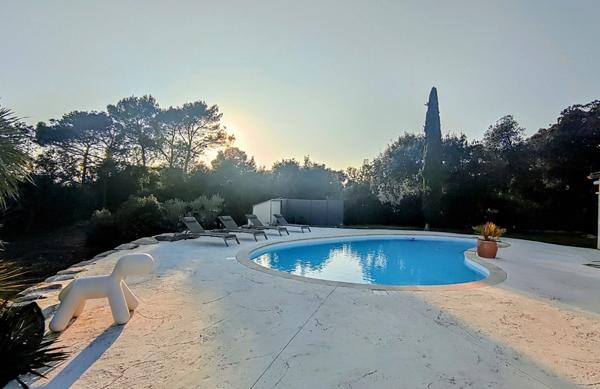 Saint-Privat-des-Vieux (30340) ST PRIVAT DE VIEUX – MAISON 182 M² PISCINE 12X6 TERRAIN 2400 M² DÉPENDANCES