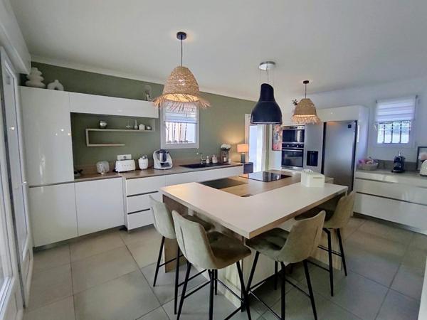 Saint-Privat-des-Vieux (30340) ST PRIVAT DE VIEUX – MAISON 182 M² PISCINE 12X6 TERRAIN 2400 M² DÉPENDANCES