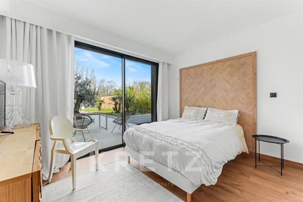 Villa contemporaine T7 première ligne du Tarn, avec piscine, ponton privé, garage