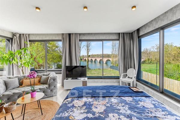 Villa contemporaine T7 première ligne du Tarn, avec piscine, ponton privé, garage