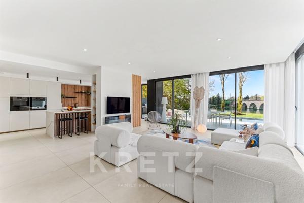 Villa contemporaine T7 première ligne du Tarn, avec piscine, ponton privé, garage