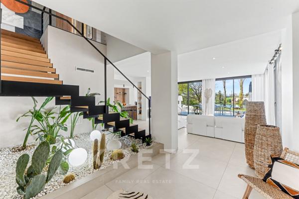 Villa contemporaine T7 première ligne du Tarn, avec piscine, ponton privé, garage