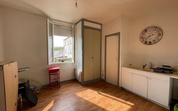 Maison à vendre    8 pièces •  Saintes