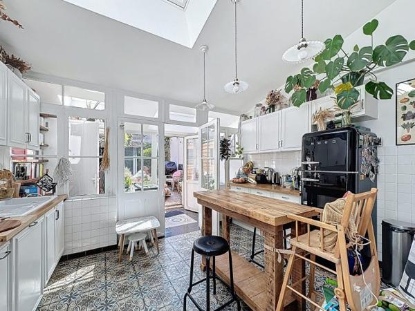 Maison mitoyenne 2 côtés La Madeleine 111 m²