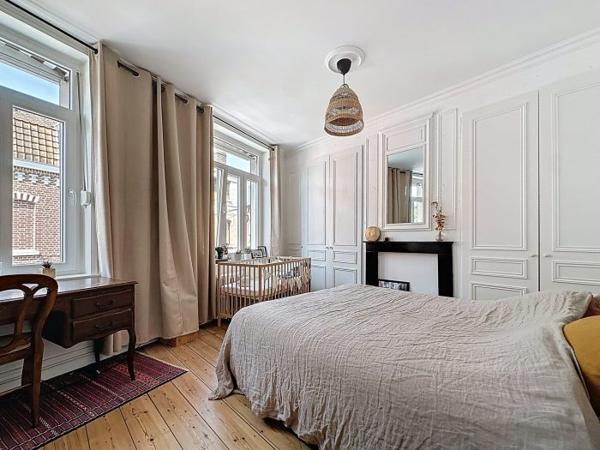 Maison mitoyenne 2 côtés La Madeleine 111 m²