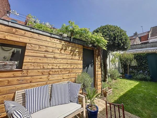 Maison mitoyenne 2 côtés La Madeleine 111 m²