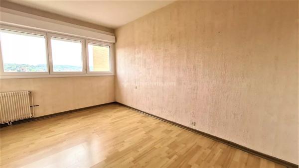 Location                                                      Appartement
                        
                     2 pièces                      50 m2                     à Albi