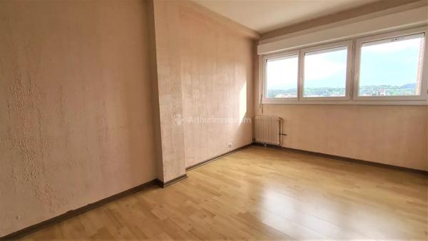 Location                                                      Appartement
                        
                     2 pièces                      50 m2                     à Albi