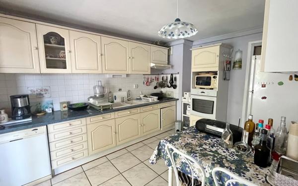 Appartement à vendre    3 pièces • 86 m2 Agde