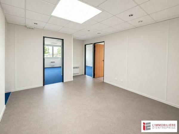 Bureaux de 393m2 à BRUZ