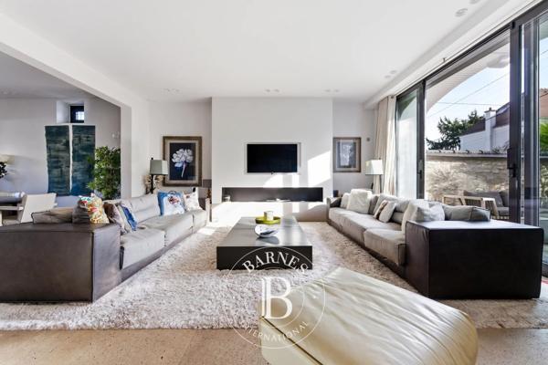 Saint-Maur-des-Fossés, Maison 6 Chambres -  577 m² à vendre