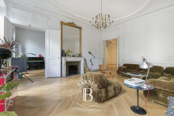 Paris 8ème, Appartement 3 Chambres -  155 m² à vendre