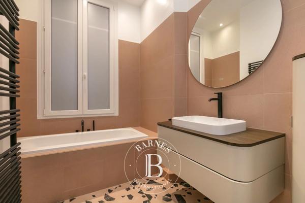 Paris 8ème, Appartement 3 Chambres -  155 m² à vendre