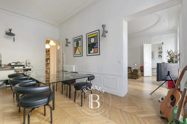 Paris 8ème, Appartement 3 Chambres -  155 m² à vendre
