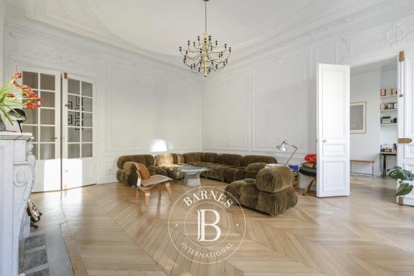 Paris 8ème, Appartement 3 Chambres -  155 m² à vendre