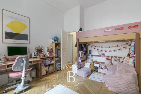Paris 8ème, Appartement 3 Chambres -  155 m² à vendre