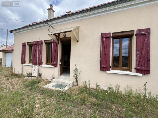 Maison à vendre à Connerré dans la Sarthe (72160), ref : 72033-362