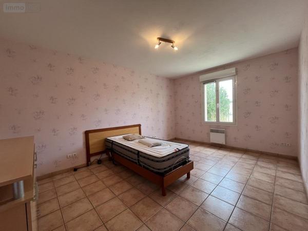 Maison à vendre à Connerré dans la Sarthe (72160), ref : 72033-362