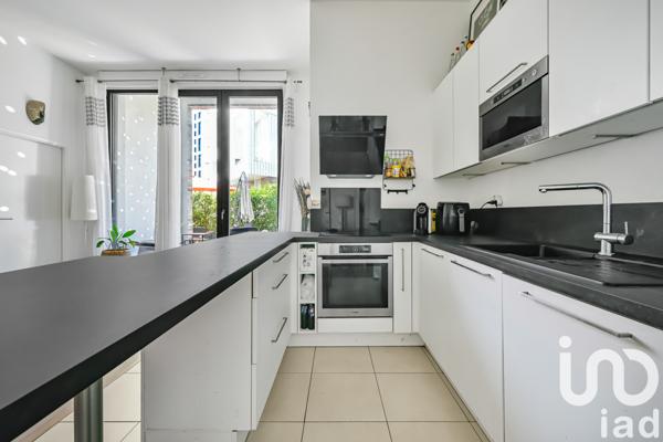 Apartment for sale 4 rooms 74 m² Asnières-sur-Seine