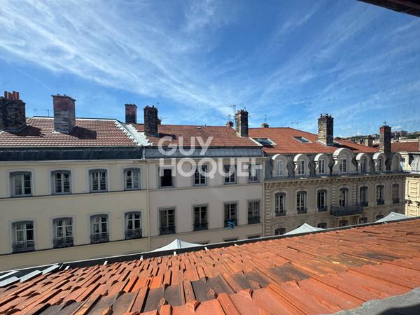 Appartement Dans Immeuble cossu et classé Rue de Archers