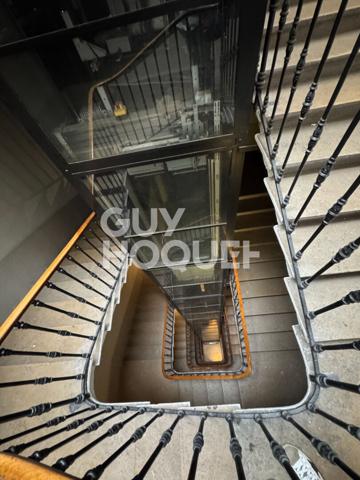 Appartement Dans Immeuble cossu et classé Rue de Archers