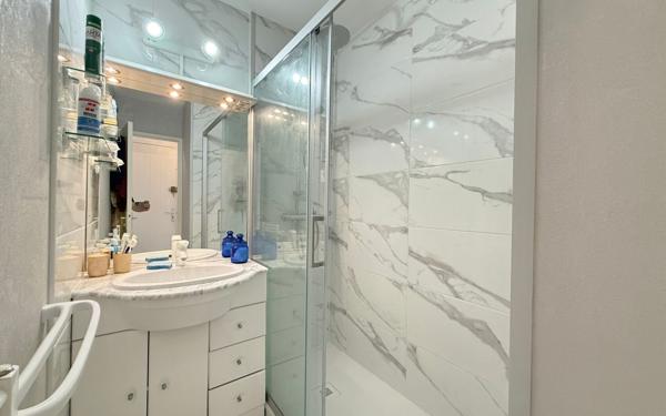 Appartement à vendre    3 pièces •  Saint-Palais-sur-Mer