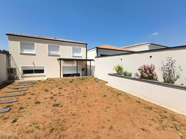 Maison traditionnelle à vendre, 7 pièces - Saint-Benoît 86280