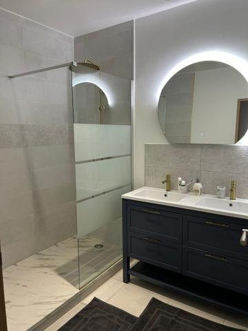 Maison traditionnelle à vendre, 7 pièces - Saint-Benoît 86280