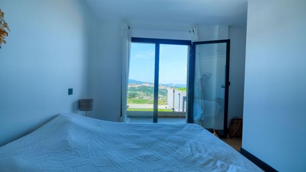 Appartement Barbaggio 4 pièce(s) 108 m2 terrasse 56 m2 + garage + parking couvert + cave vue dégagée