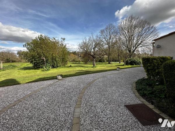 MOUTIERS LES MAUXFAITS