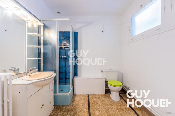 Maison à Vendre à Chilly Mazarin - Idéale investisseur FORT POTENTIEL