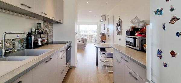 Appartement type 4, très lumineux avec garage et balcon - à Guilherand-Granges