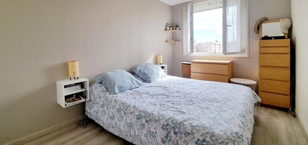 Appartement type 4, très lumineux avec garage et balcon - à Guilherand-Granges