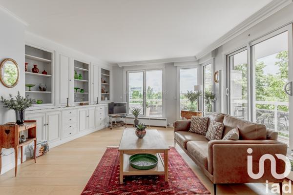 Apartment for sale 5 rooms 122 m² Courbevoie