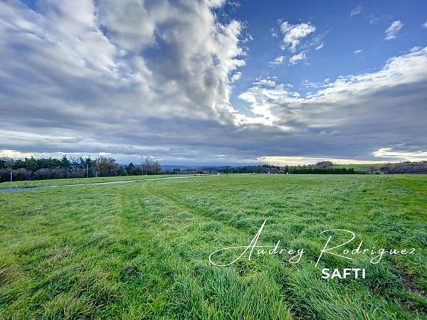 Terrain à batir au calme avec vue dégagée