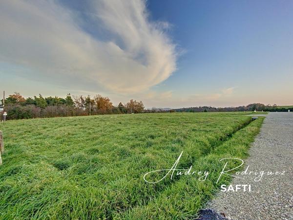 Terrain à batir au calme avec vue dégagée