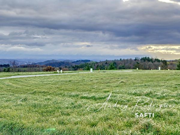 Terrain à batir au calme avec vue dégagée
