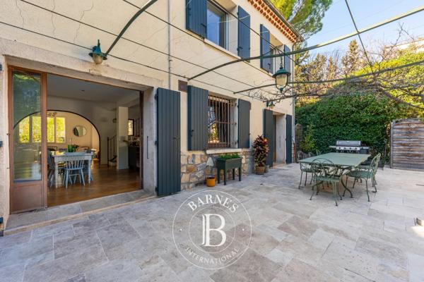 Aix-en-Provence, Maison 5 Chambres -  174 m² à vendre