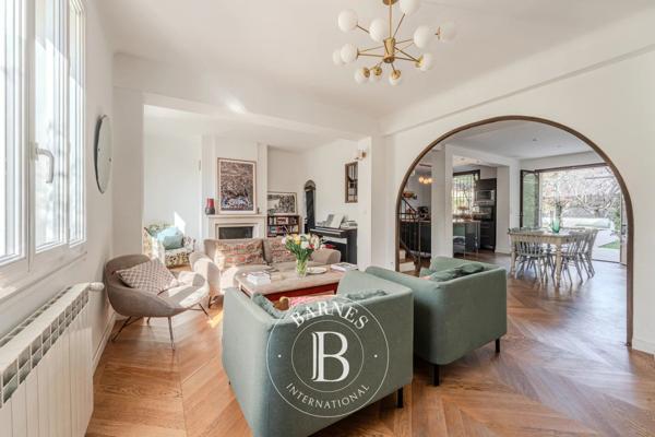 Aix-en-Provence, Maison 5 Chambres -  174 m² à vendre