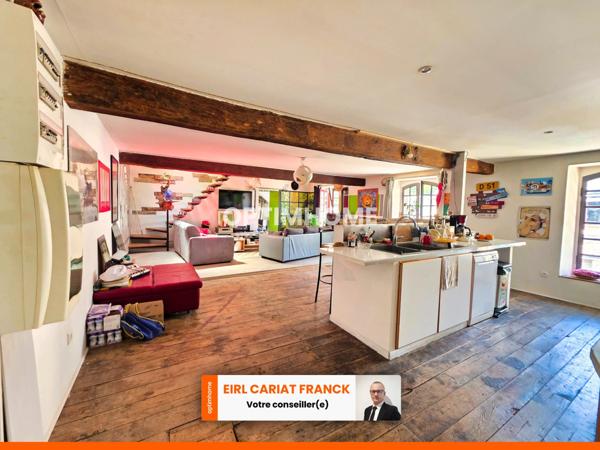 IMMEUBLE EN PIERRE DE 152 M2 ET 101 M², L’ENSEMBLE SUR 595 M² DE TERRAIN AVEC DES DEPENDANCES