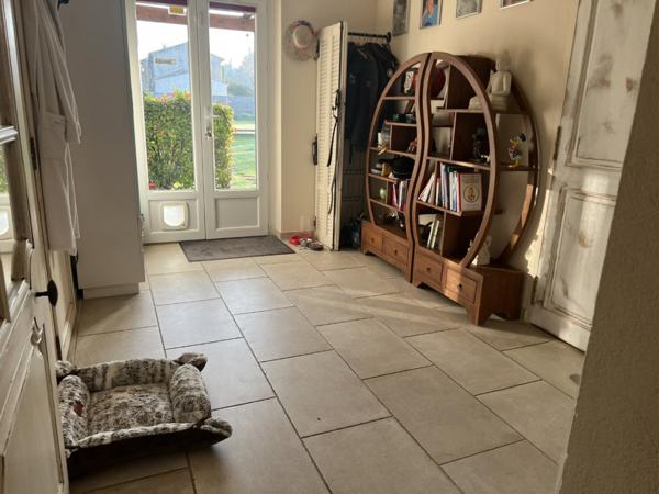 ISLE SUR LA SORGUE - ENSEMBLE IMMOBILIER - 372 M2 - PARC - - -6600M2 - PISCINE - 1 460 000