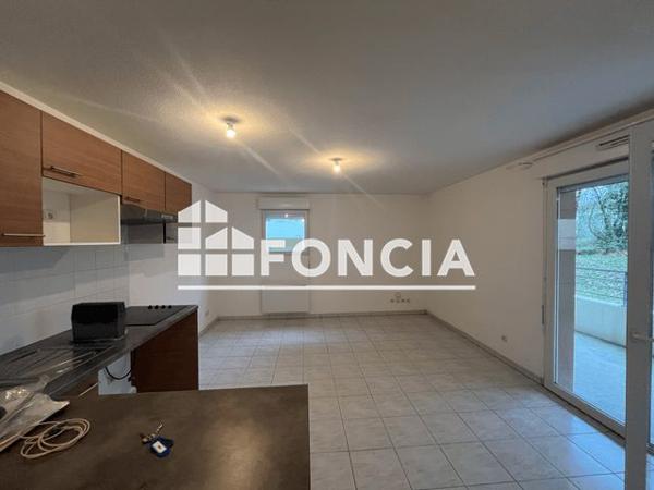 Location Appartement 3 pièces 53.6 m² - 1/25 RUE DES SICAUDS Saint Michel 16470