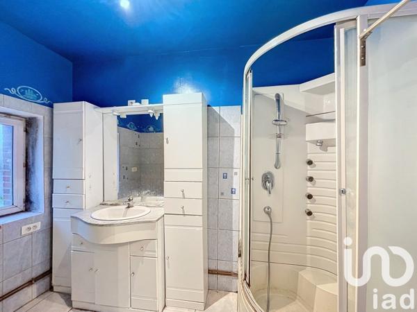 Maison de village 4 pièces de 84 m² à Dampierre-en-Burly (45570)