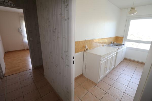 Caen - Grand F1 de 33m2 avec cave + stationnement privatif