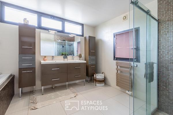 Villa contemporaine avec vue panoramique à St Gély du Fesc