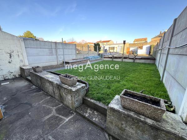 Maison à CHOLET, 49300 - 5 pièces 92m²