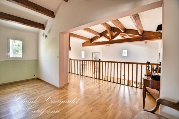 Maison à vendre de 217 m² au calme, sur plus de 2 100 m² de parcelle, à 7 min de Châtelaillon-Plage