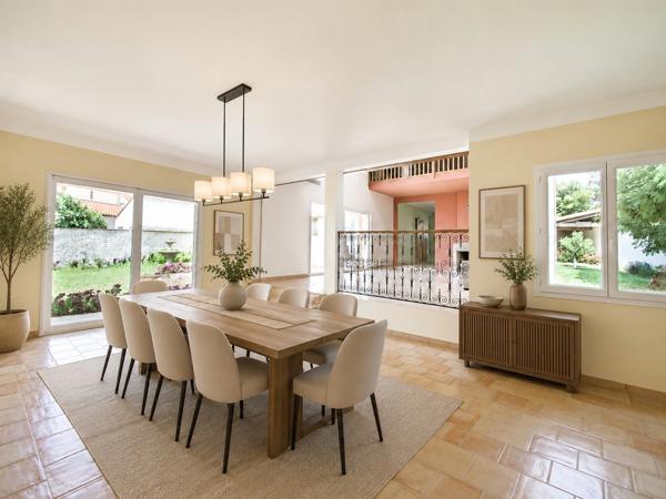 Maison à vendre de 217 m² au calme, sur plus de 2 100 m² de parcelle, à 7 min de Châtelaillon-Plage