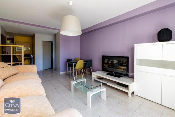 Appartement à louer 4 pièces 73.03m²